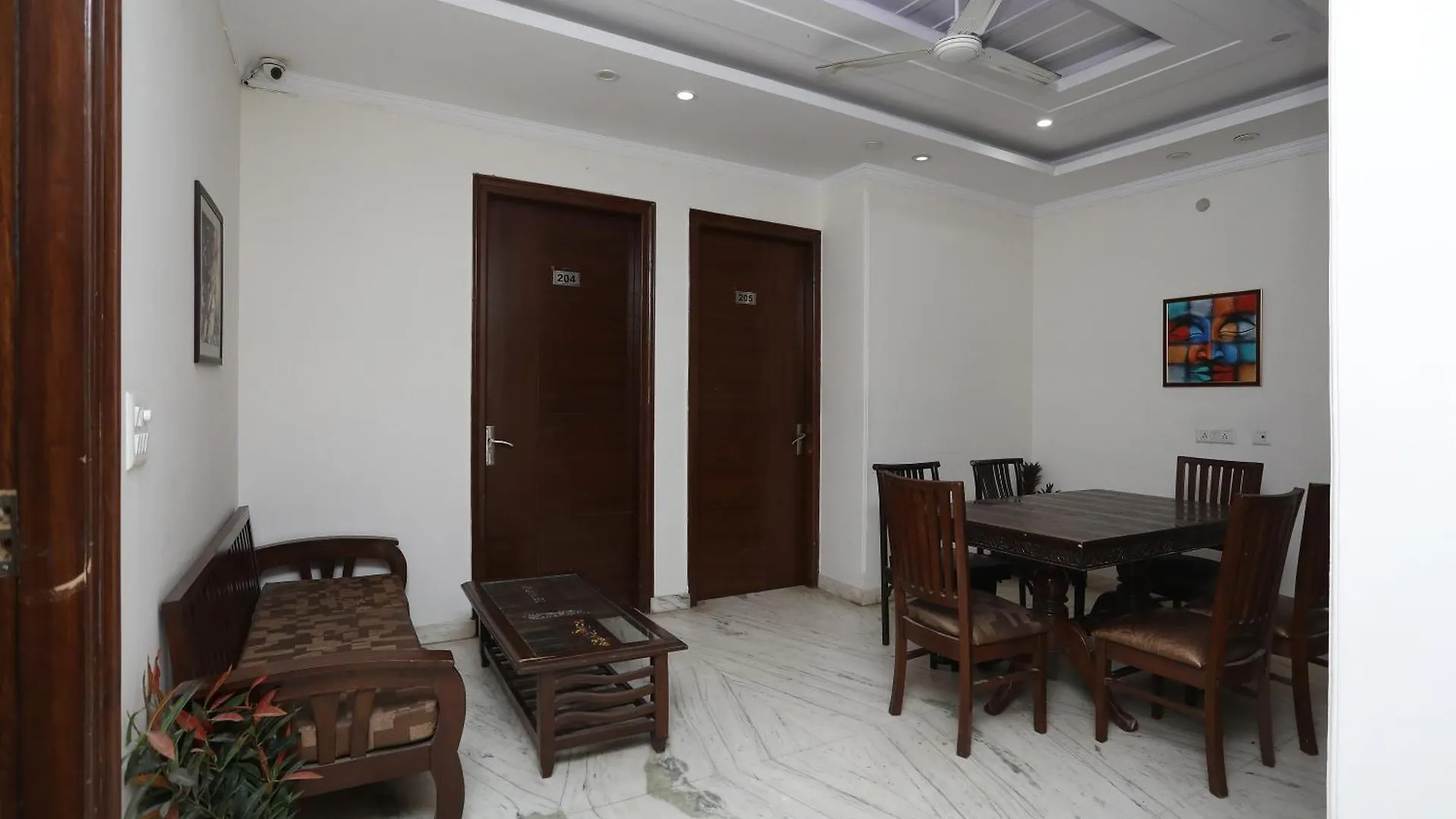 Hotel Singh Residency Gurgaon